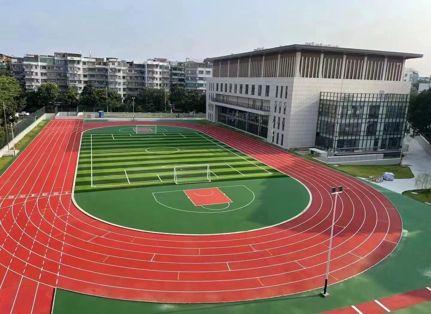 东方市人造草坪塑胶篮球场 - 哪里好